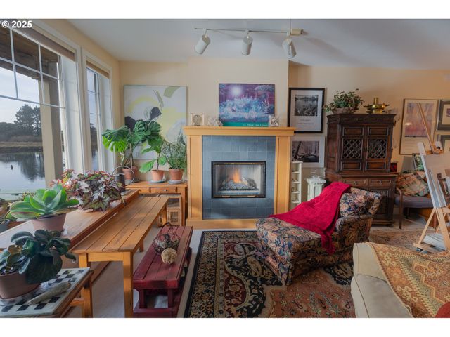 1108 S HOLLADAY Dr 14, Seaside, OR 97138