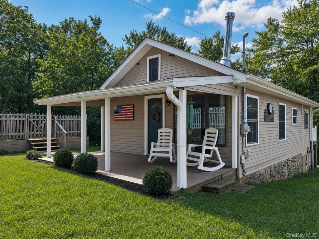 36 Paradise Trail, Monroe, NY 10950 — exterior