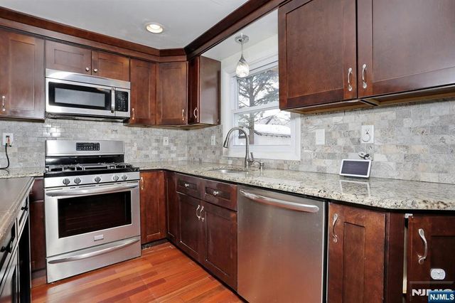 168 4th Street, Bergenfield, NJ 07621