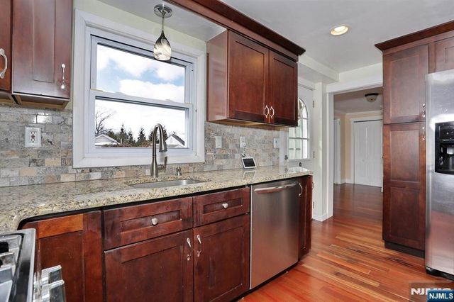 168 4th Street, Bergenfield, NJ 07621