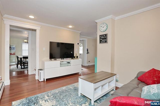 168 4th Street, Bergenfield, NJ 07621