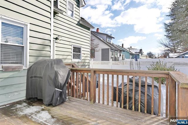 168 4th Street, Bergenfield, NJ 07621