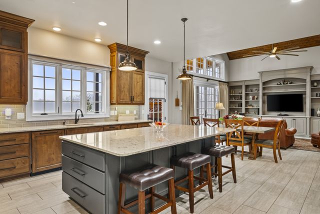 555 Williams Rd, Clarksville, TN 37043