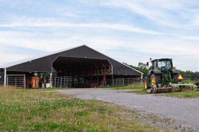 555 Williams Rd, Clarksville, TN 37043