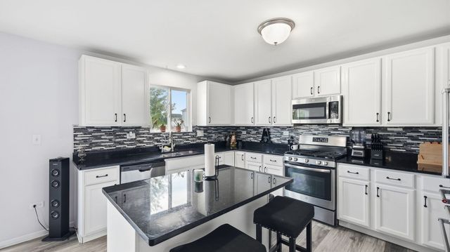 934 Derby Drive, Plano, IL 60545