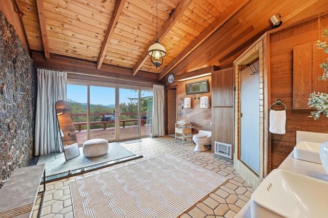 2 No Name Road, Los Gatos, CA 95033