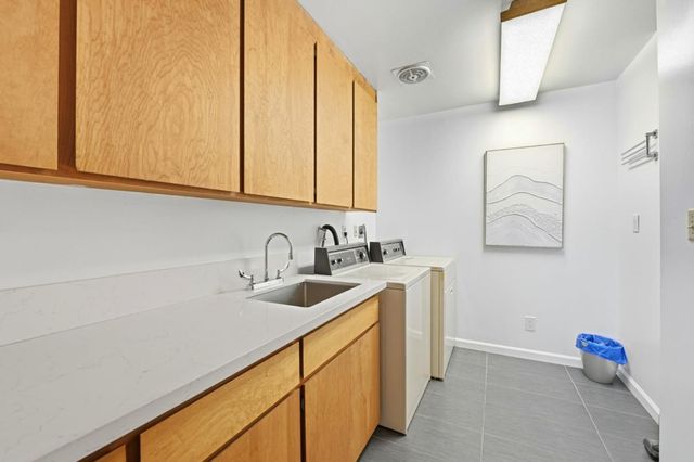 2 No Name Road, Los Gatos, CA 95033