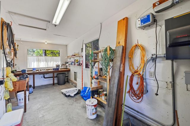 2 No Name Road, Los Gatos, CA 95033