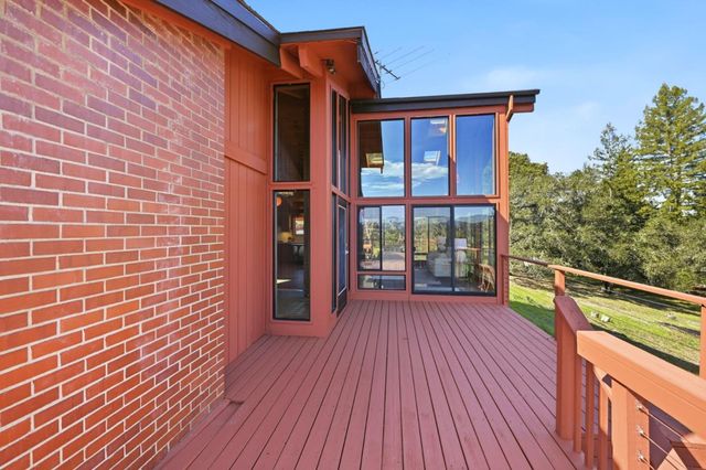 2 No Name Road, Los Gatos, CA 95033