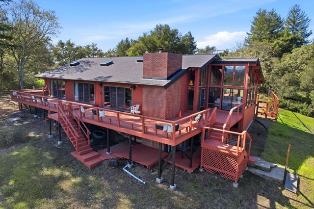 2 No Name Road, Los Gatos, CA 95033