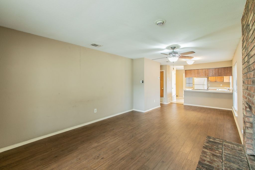 6847 Sierra Drive, North Richland Hills, TX 76180 — photo 3