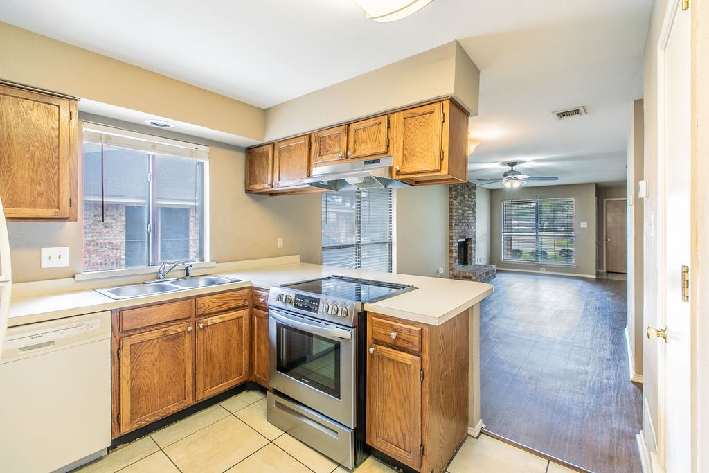 6847 Sierra Drive, North Richland Hills, TX 76180 — photo 5