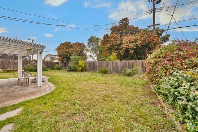 5322 Argo Way, Sacramento, CA 95820