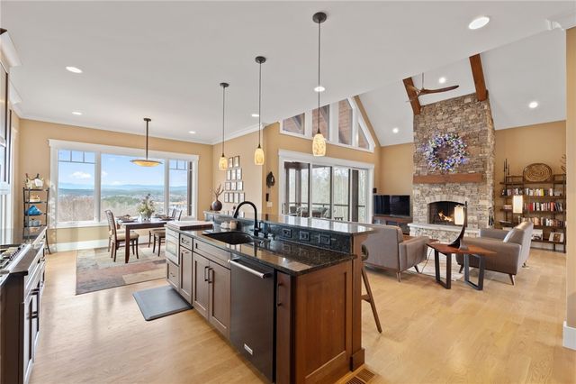 539 Cliffs Vista Parkway plus Lot 4-6, Six Mile, SC 29682