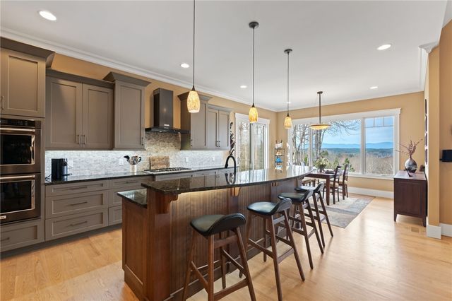 539 Cliffs Vista Parkway plus Lot 4-6, Six Mile, SC 29682