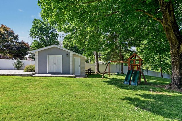 61 Friendly Road, Mahopac, NY 10541