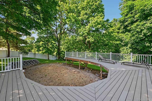 61 Friendly Road, Mahopac, NY 10541