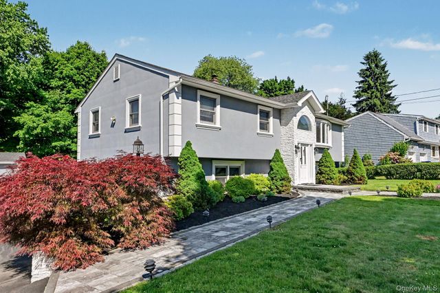 61 Friendly Road, Mahopac, NY 10541