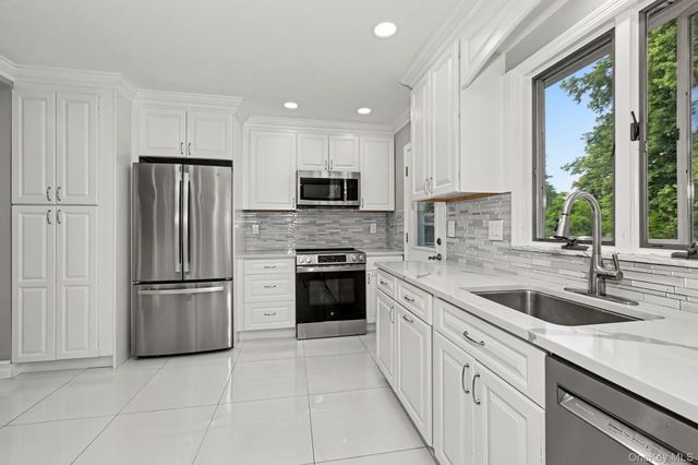 61 Friendly Road, Mahopac, NY 10541