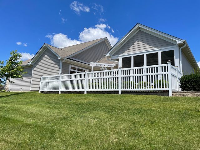 16605 S Fox Run Circle, Plainfield, IL 60586