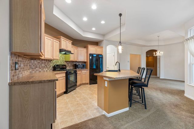 16605 S Fox Run Circle, Plainfield, IL 60586