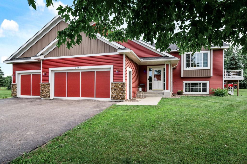 22493 Carina Court, Farmington, MN 55024