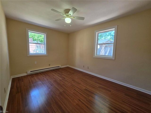 122 D View Ave Apt 3, Norfolk, VA 23503