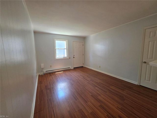 122 D View Ave Apt 3, Norfolk, VA 23503