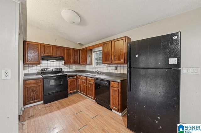 4883 BRIDLE PATH DRIVE, Pinson, AL 35126