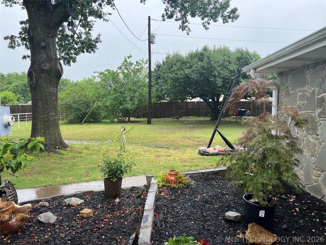 20288 E Highway 9, Stigler, OK 74462