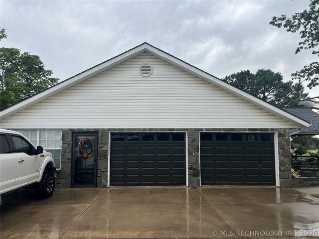20288 E Highway 9, Stigler, OK 74462