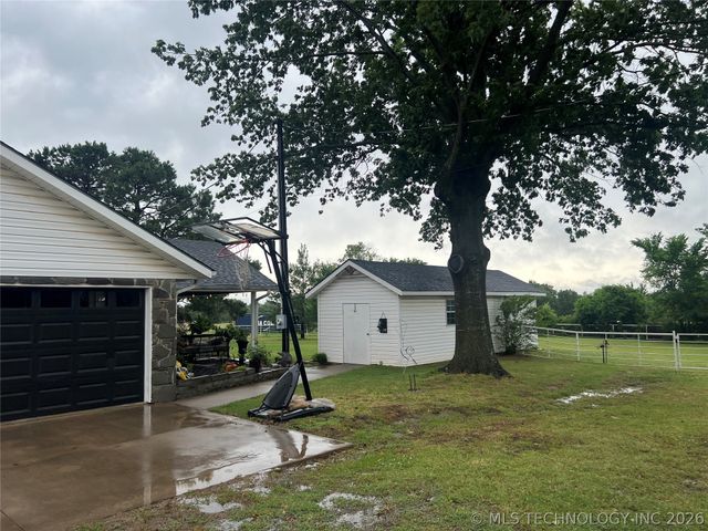 20288 E Highway 9, Stigler, OK 74462