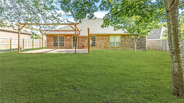 5667 Country Ridge, Fayetteville, AR 72701