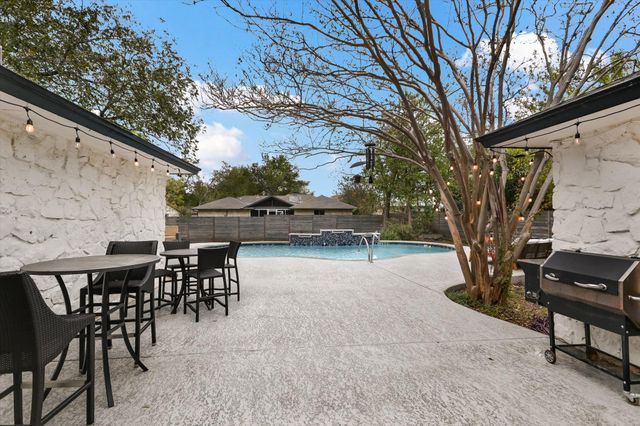 11009 Hillside Oak LN, Austin, TX 78750