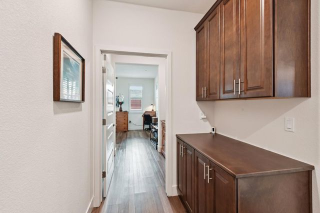 8536 Avelin Pl, El Dorado Hills, CA 95762