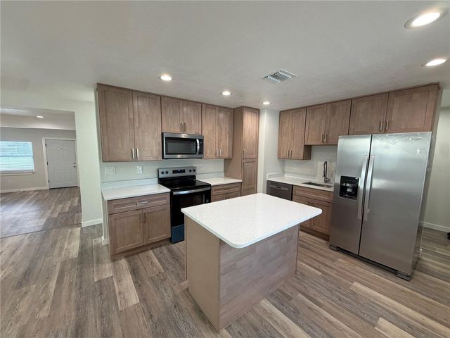 301 LESESNE STREET, Kissimmee, FL 34744