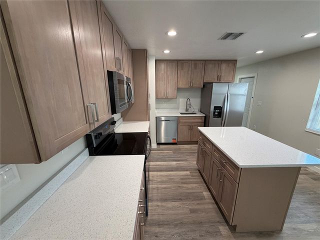 301 LESESNE STREET, Kissimmee, FL 34744