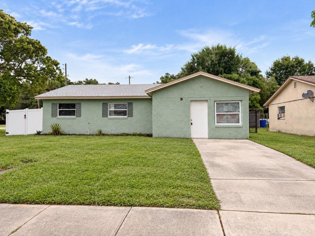 301 LESESNE STREET, Kissimmee, FL 34744