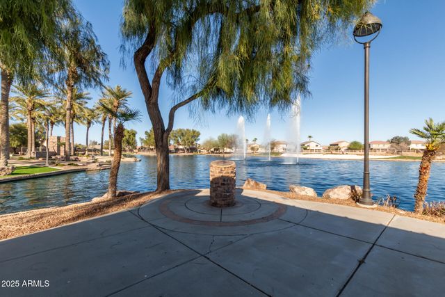 21977 N VAN LOO Drive, Maricopa, AZ 85138