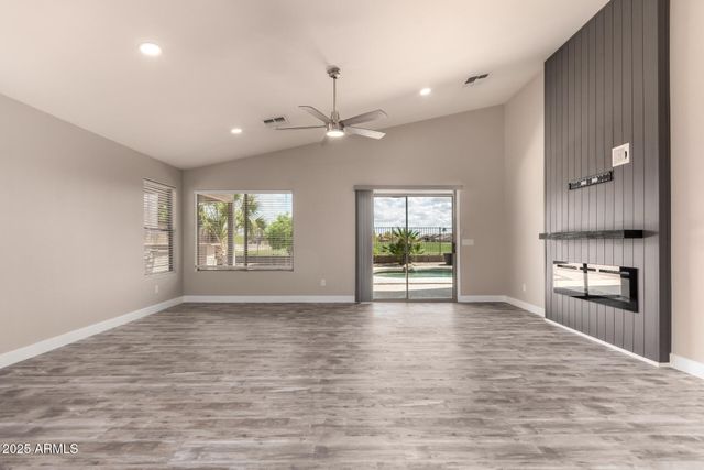 21977 N VAN LOO Drive, Maricopa, AZ 85138