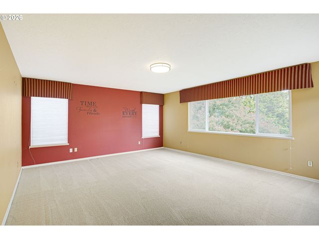 18735 Nw IDANHA St, Portland, OR 97229