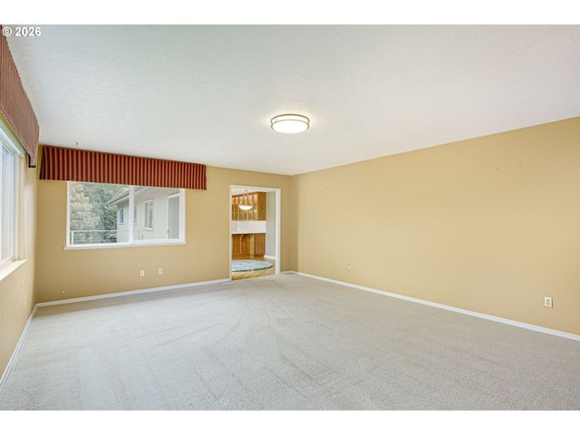 18735 Nw IDANHA St, Portland, OR 97229