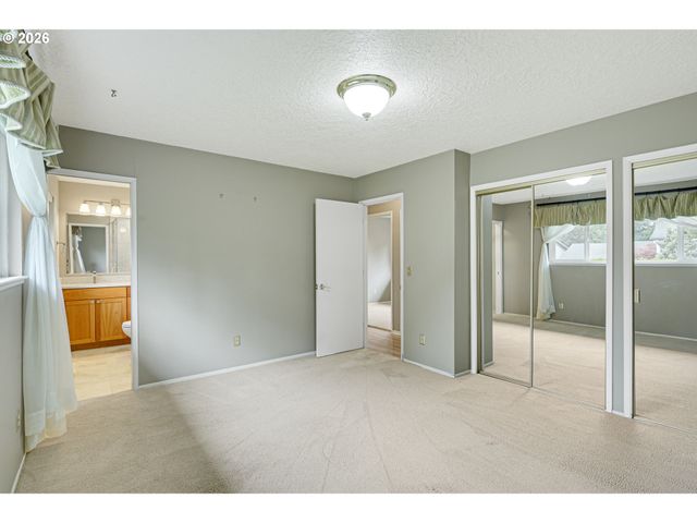 18735 Nw IDANHA St, Portland, OR 97229