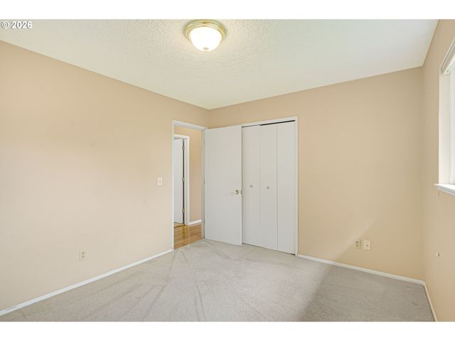 18735 Nw IDANHA St, Portland, OR 97229