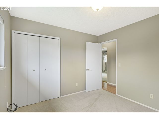18735 Nw IDANHA St, Portland, OR 97229