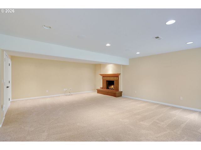 18735 Nw IDANHA St, Portland, OR 97229
