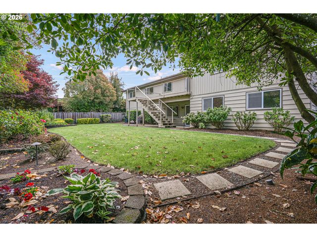 18735 Nw IDANHA St, Portland, OR 97229
