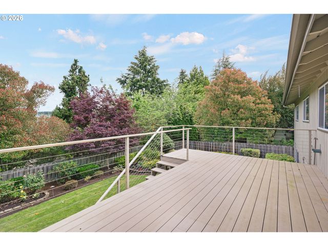 18735 Nw IDANHA St, Portland, OR 97229