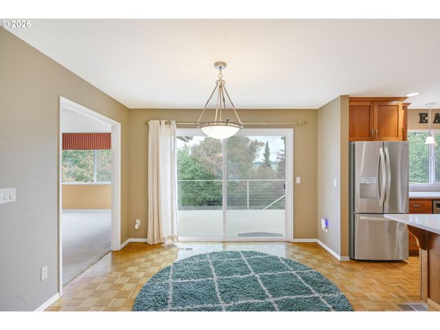 18735 Nw IDANHA St, Portland, OR 97229