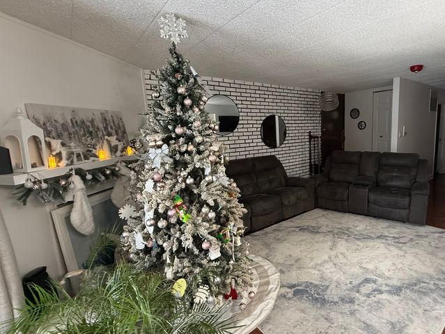 47 W Pier Drive 102, Westmont, IL 60559